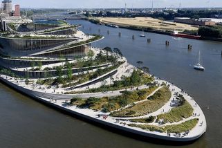 Ještě ani nestojí a už má „sestřičku“. Operu v Hamburku postaví studio, jež navrhlo pražskou Vltavskou filharmonii